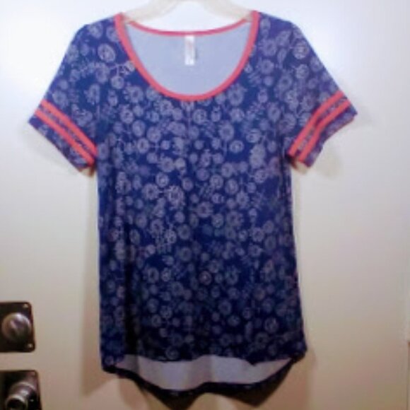 Lu la Roe Blue floral print short sleeve Top Size: M - Picture 3 of 11